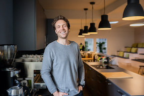 Stephan Bayer, Gründer und CEO von sofatutor